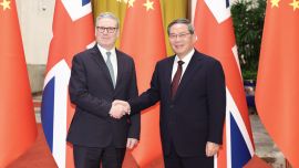 李強(qiáng)同英國(guó)首相斯塔默會(huì)談