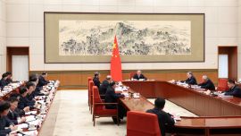 李強主持召開國務(wù)院第十次全體會議?討論政府工作報告稿和“十五五”規(guī)劃綱要草案稿