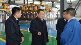 任振鶴在白銀市蘭州市調(diào)研時(shí)強(qiáng)調(diào) 因地制宜固本育新 真抓實(shí)干助企發(fā)展 加快構(gòu)建體現(xiàn)特色和優(yōu)勢(shì)的現(xiàn)代化產(chǎn)業(yè)體系