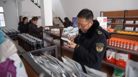 肖咀镇：农资护航 + 田间帮扶 全力按下春耕生产 “加速键”