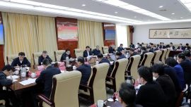 周繼軍在全市新一輪找礦突破戰(zhàn)略行動(dòng)推進(jìn)會(huì)議上強(qiáng)調(diào) 聚焦國(guó)家急需慶陽(yáng)優(yōu)勢(shì) 堅(jiān)持合作共贏合力攻堅(jiān) 全力跑出找礦突破加速度