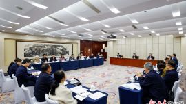 甘肅代表團(tuán)舉行小組會議 審議民族團(tuán)結(jié)進(jìn)步促進(jìn)法草案國家發(fā)展規(guī)劃法草案 胡昌升任振鶴參加