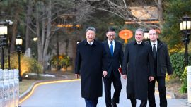 習(xí)近平會見土庫曼斯坦民族領(lǐng)袖、人民委員會主席別爾德穆哈梅多夫