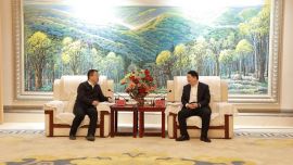 周繼軍與國(guó)網(wǎng)甘肅省電力公司劉文泉座談