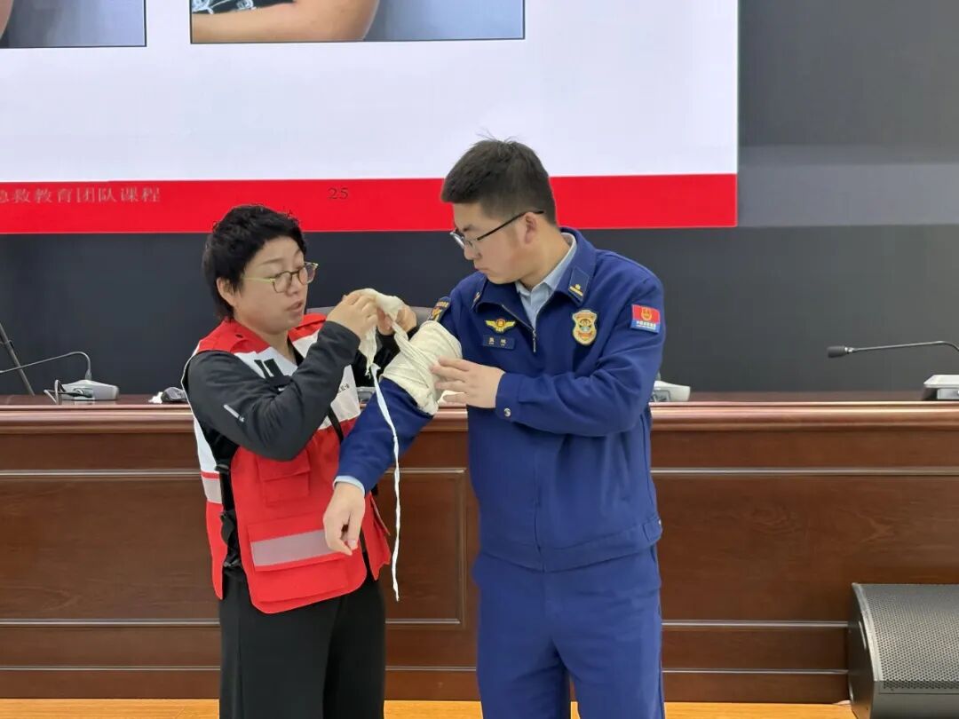 西峰区红十字会开展应急救护系列培训活动