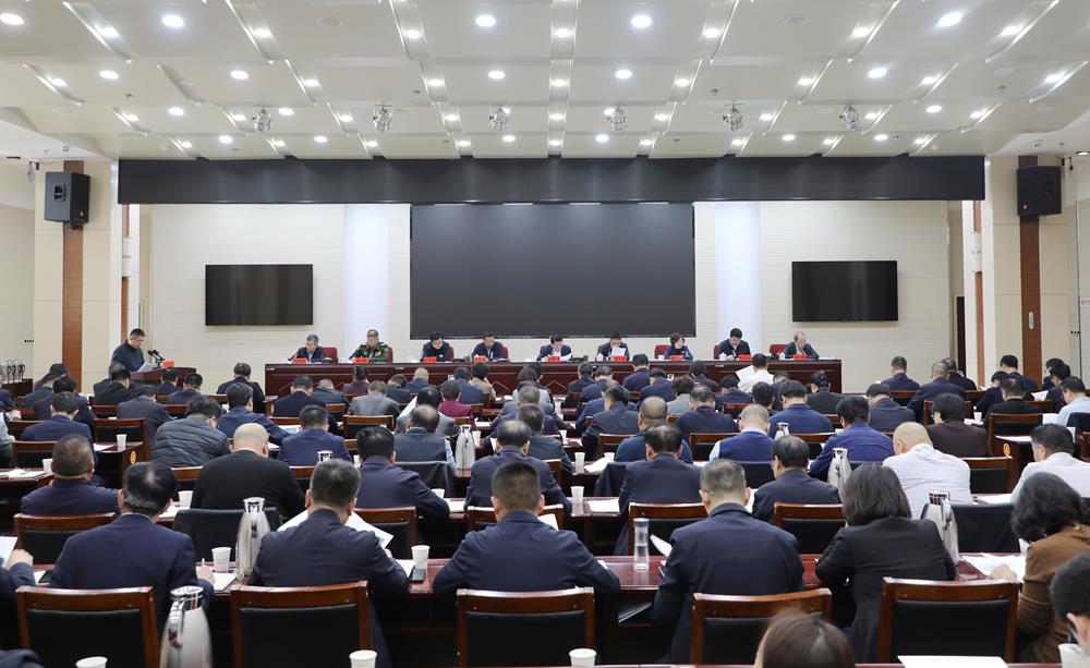 周繼軍在&ldquo;東數(shù)西算&rdquo;工程暨國家級零碳園區(qū)建設(shè)工作推進(jìn)會議上強(qiáng)調(diào)
全面落實(shí)國家戰(zhàn)略 主動擁抱數(shù)智時代 奮力打造全國超大規(guī)模數(shù)據(jù)中心集群