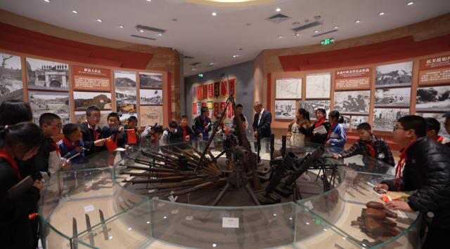 合水縣段家集學區(qū)開展“追尋紅色足跡 傳承長征精神”新時代紅色基因培育研學實踐活動340