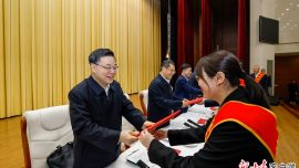 胡昌升在全省強工業(yè)行動推進大會上強調(diào) 錨定智能化綠色化融合化方向 加力推進全省工業(yè)高質(zhì)量發(fā)展 任振鶴主持 莊國泰石謀軍出席