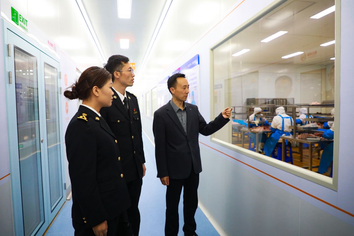 315公斤腌制羊肉串发往香港