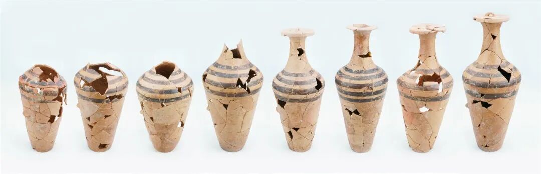 &nbsp;彩陶平底瓶