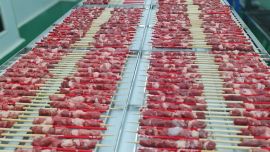 环县：315公斤腌制羊肉串发往香港 “环县羊羔肉”再拓市场