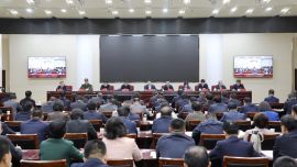 周繼軍在2025年度市管領(lǐng)導班子和領(lǐng)導干部考核講評會議上強調(diào) 真正實現(xiàn)考核顯優(yōu)劣定上下出活力 確保有為者有位優(yōu)秀者優(yōu)先吃苦者吃香