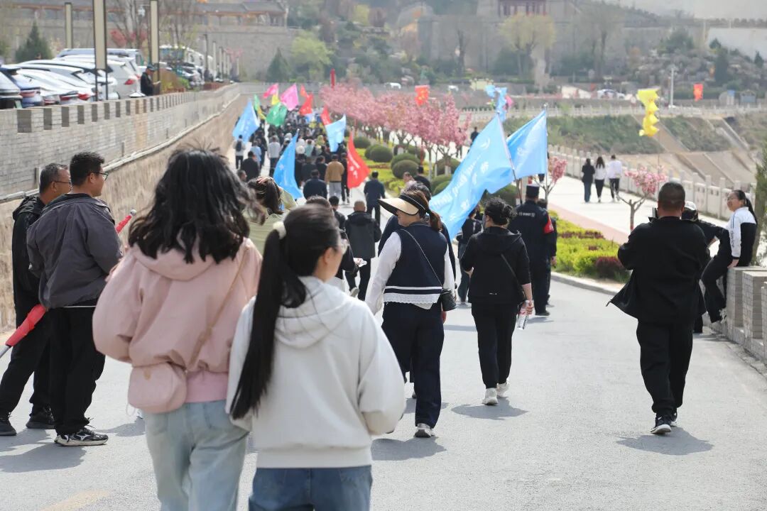 庆城县参加全国第十一届&ldquo;万步有约&rdquo;健走激励大赛暨岐伯喊你来健身活动正式启动