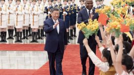 習(xí)近平同莫桑比克總統(tǒng)查波會談