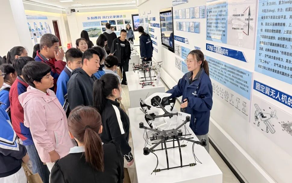 庆阳市举行&ldquo;书香陇原&middot;融合阅读&rdquo;残疾人阅读暨文化进残疾人家庭读书活动