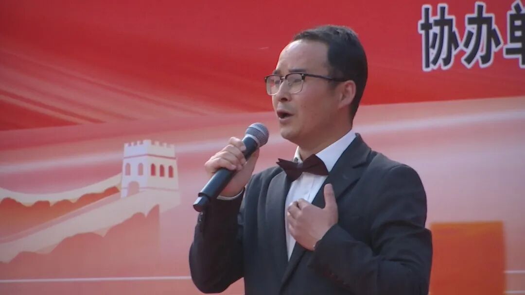 镇原县举办庆"五一""亿联杯"职工歌唱大赛