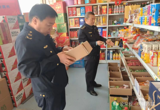 高樓市場監(jiān)管所聚焦食品安全，突出校園周邊食品專項檢查，共出動執(zhí)法人員3人次，檢查食品商戶和超市經(jīng)營主體22戶，責(zé)令整改1家。