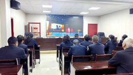 致敬劳模——合水县政协工会界委员工作室组织界别群众观看劳模先进事迹