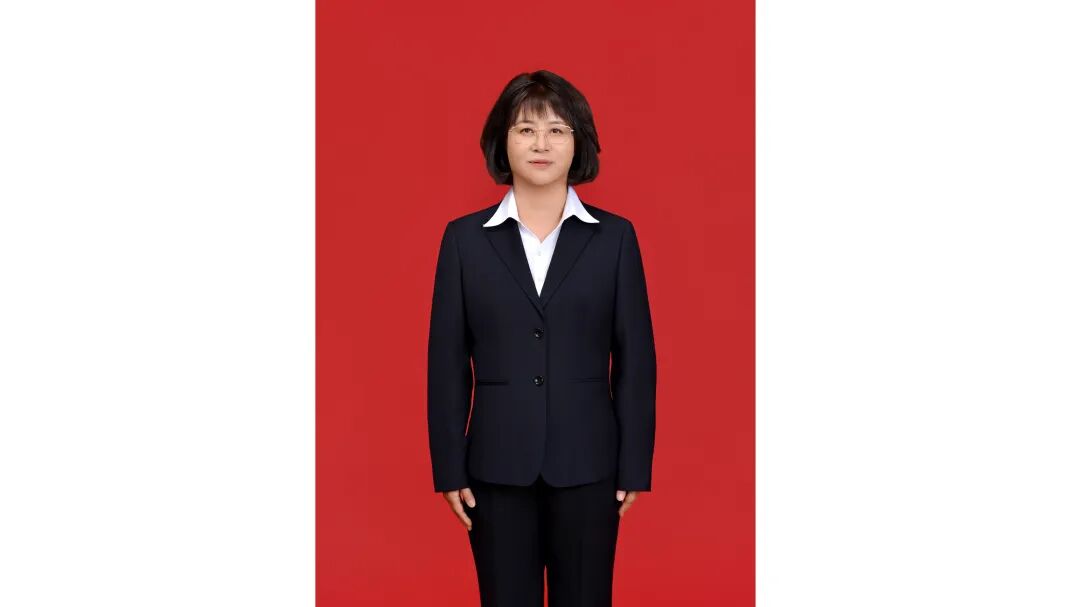 刘梅金 女，汉族，54岁，无党派人士，甘南州农林牧草科学院农业技术推广研究员