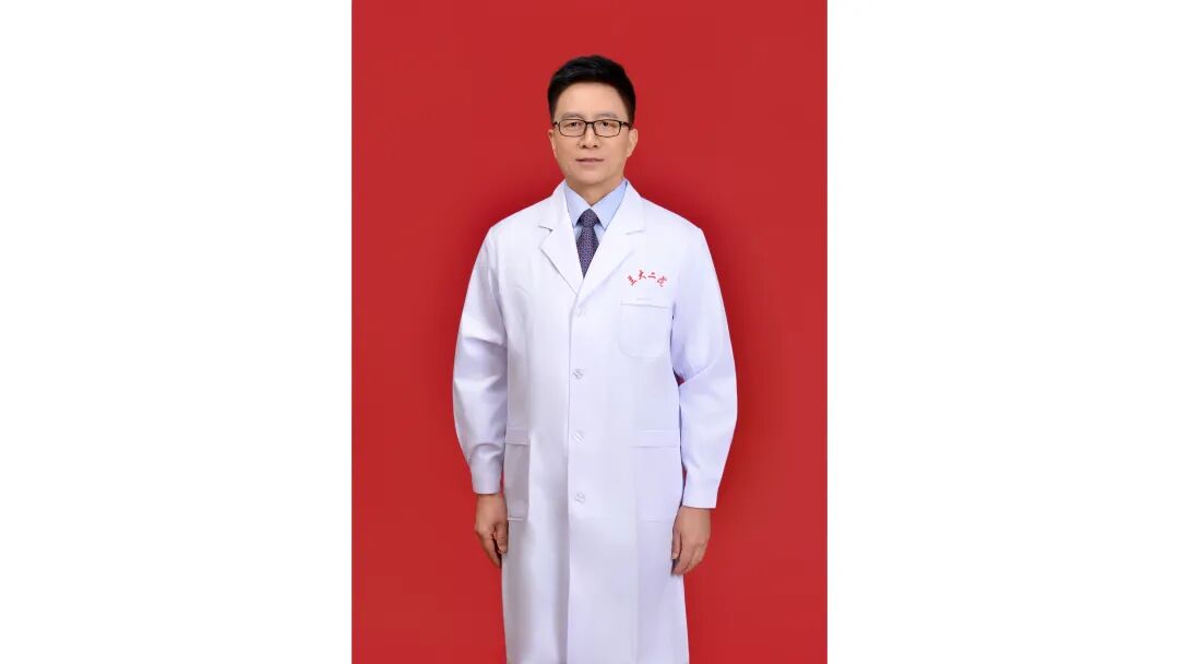 周俊林 男，汉族，58岁，中共党员，兰州大学第二医院放射影像科主任