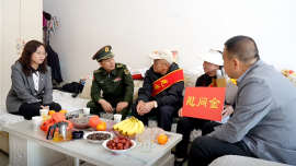 華池縣舉行現(xiàn)役軍官王明乾同志二級(jí)表彰榮譽(yù)喜報(bào)送達(dá)儀式