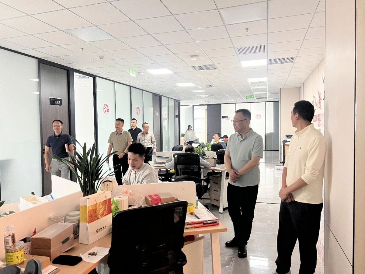 庆阳市文联招商工作小组赴重庆开展招商引资对接活动