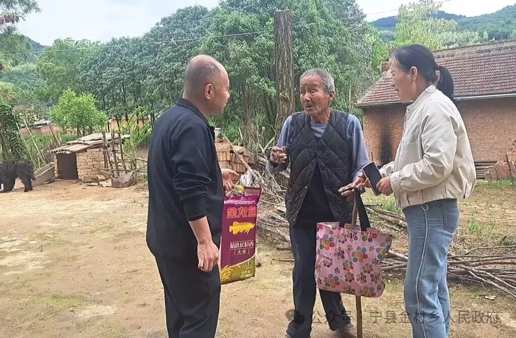 宁县金村乡:结对关爱送温暖 倾心关爱护民生