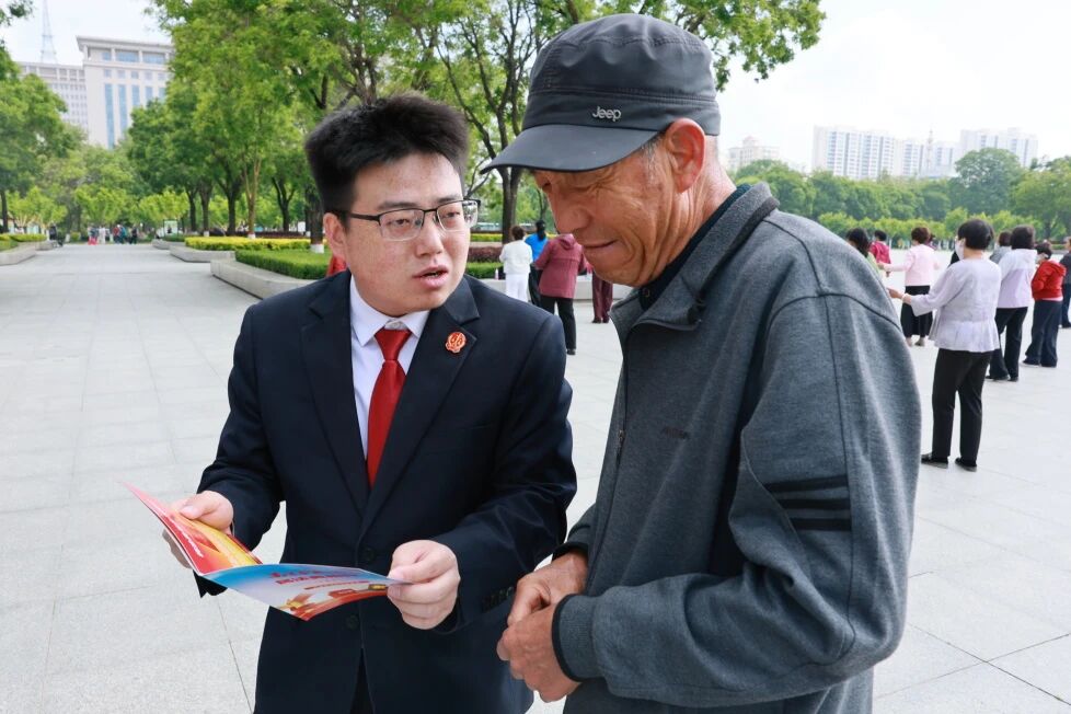 庆阳中院开展民法典宣传月集中普法活动