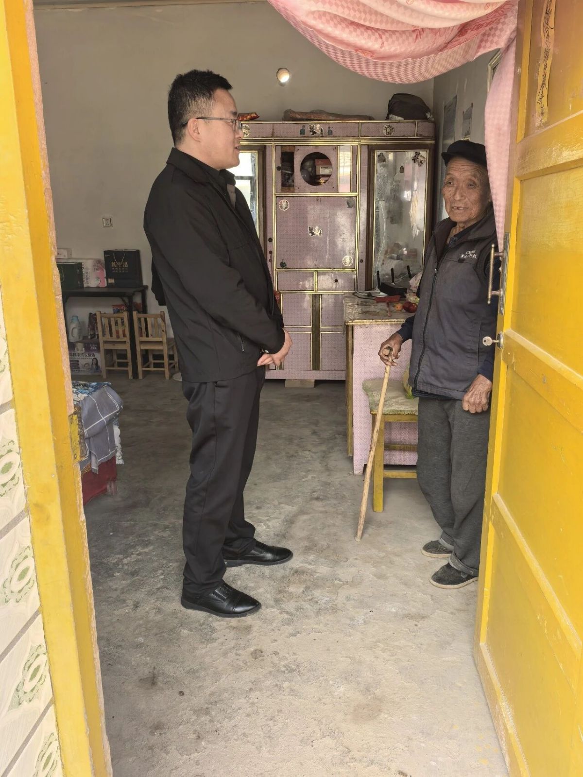 市政府外事办赴太平镇彭阳村开展结对关爱走访慰问活动