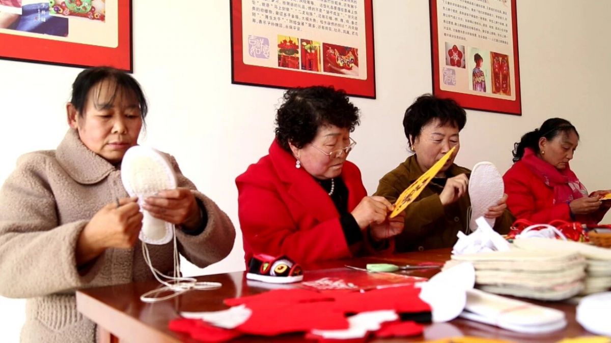 正宁手工布鞋匠心传承焕生机