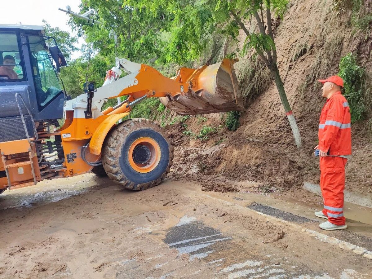 合水公路段快速高效处治水毁