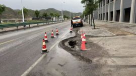 雨中巡查排险情   高效处置保畅通——环县公路段4小时处置道路水毁隐患