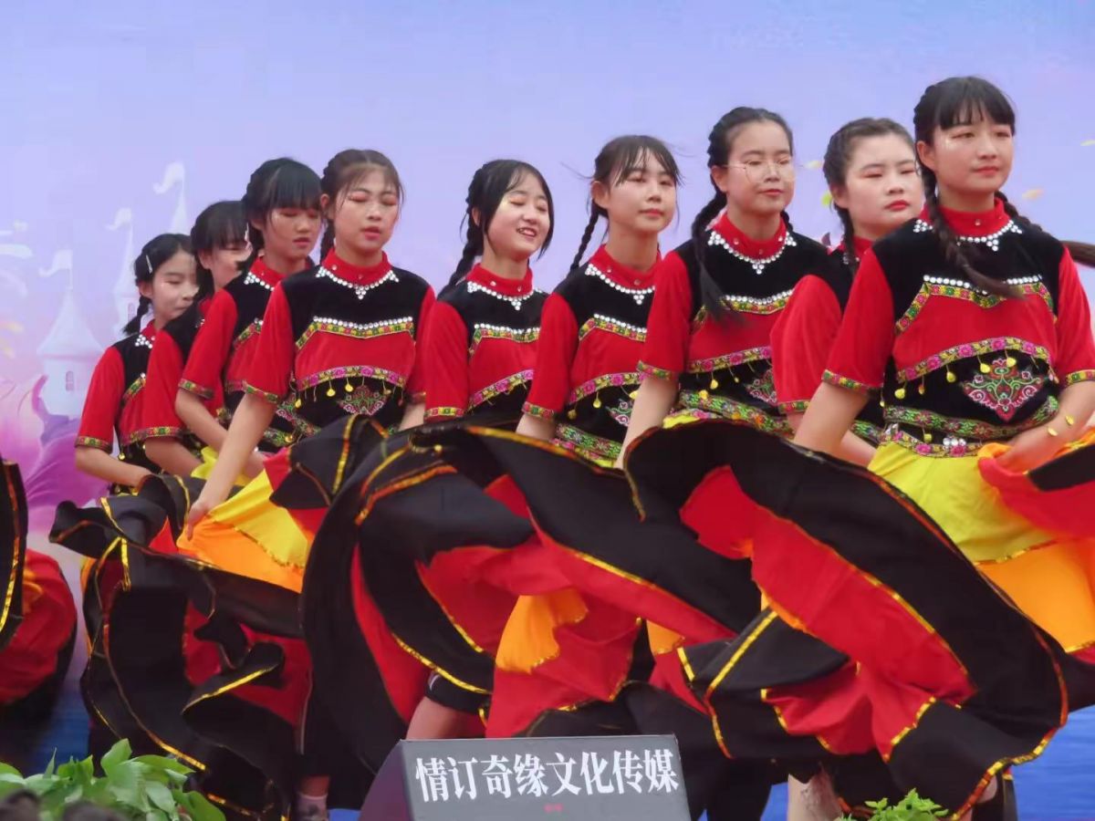 庆城县:西北区教育集团庆祝