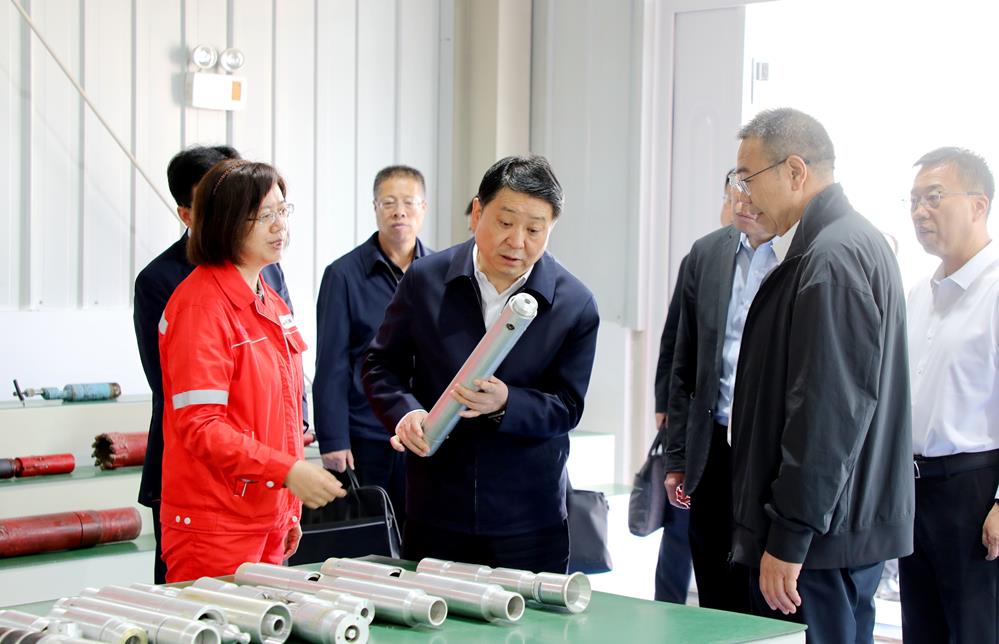 周继军在长庆培训中心长庆桥基地调研时强调 创新“地企联姻”资源共建共享模式 推进“合作办学”一体化高质量发展