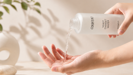 天生愛出油膚質(zhì)長期用精華水能維穩(wěn)嗎？長期肌膚調(diào)理好物，逐步改善易出油膚質(zhì)