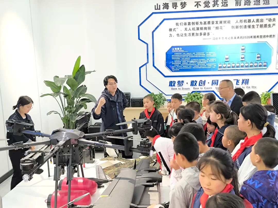 市民宗委組織開展&ldquo;情暖鄉(xiāng)村學子 鑄牢民族同心&rdquo;青少年研學活動