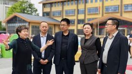 庆城:新商贤联谊会携手河南爱心企业为庆城幼儿园捐建“未来教室”一间