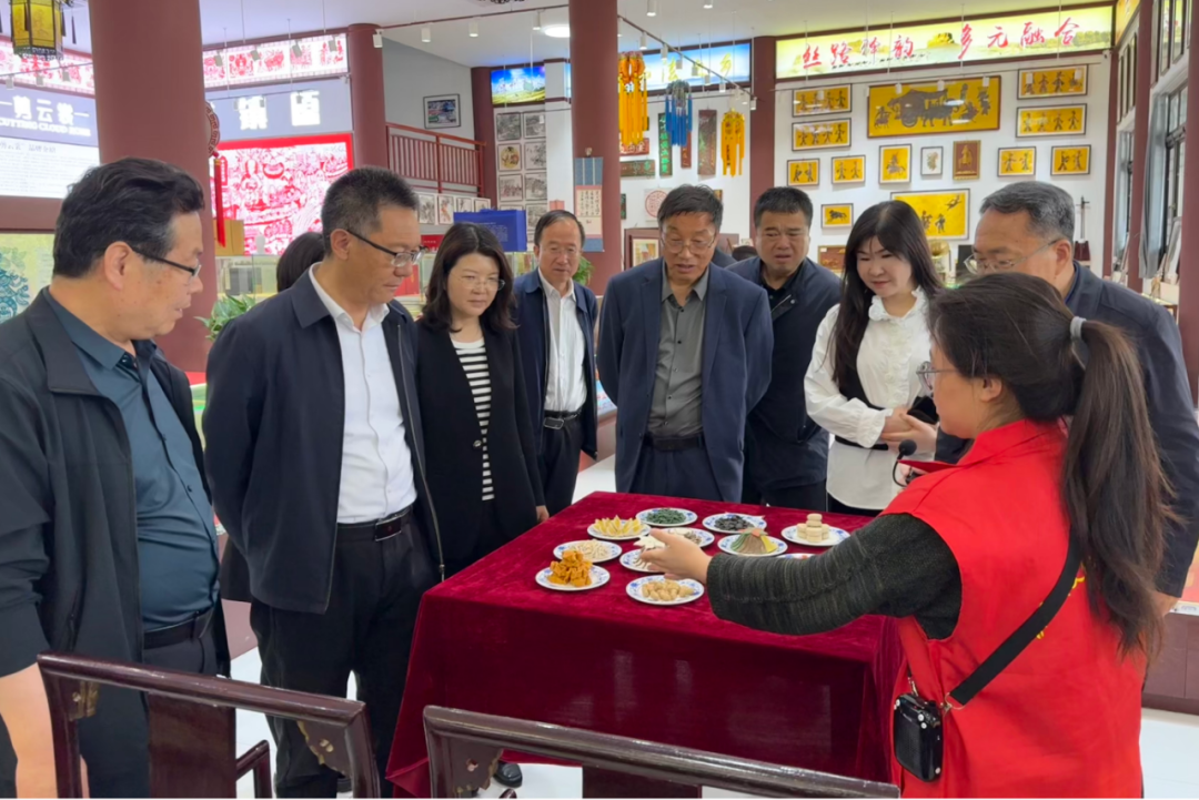 市委统战部调研组来镇原县开展“深度挖掘庆阳文化资源,推动红色文化传承地建设”专题调研