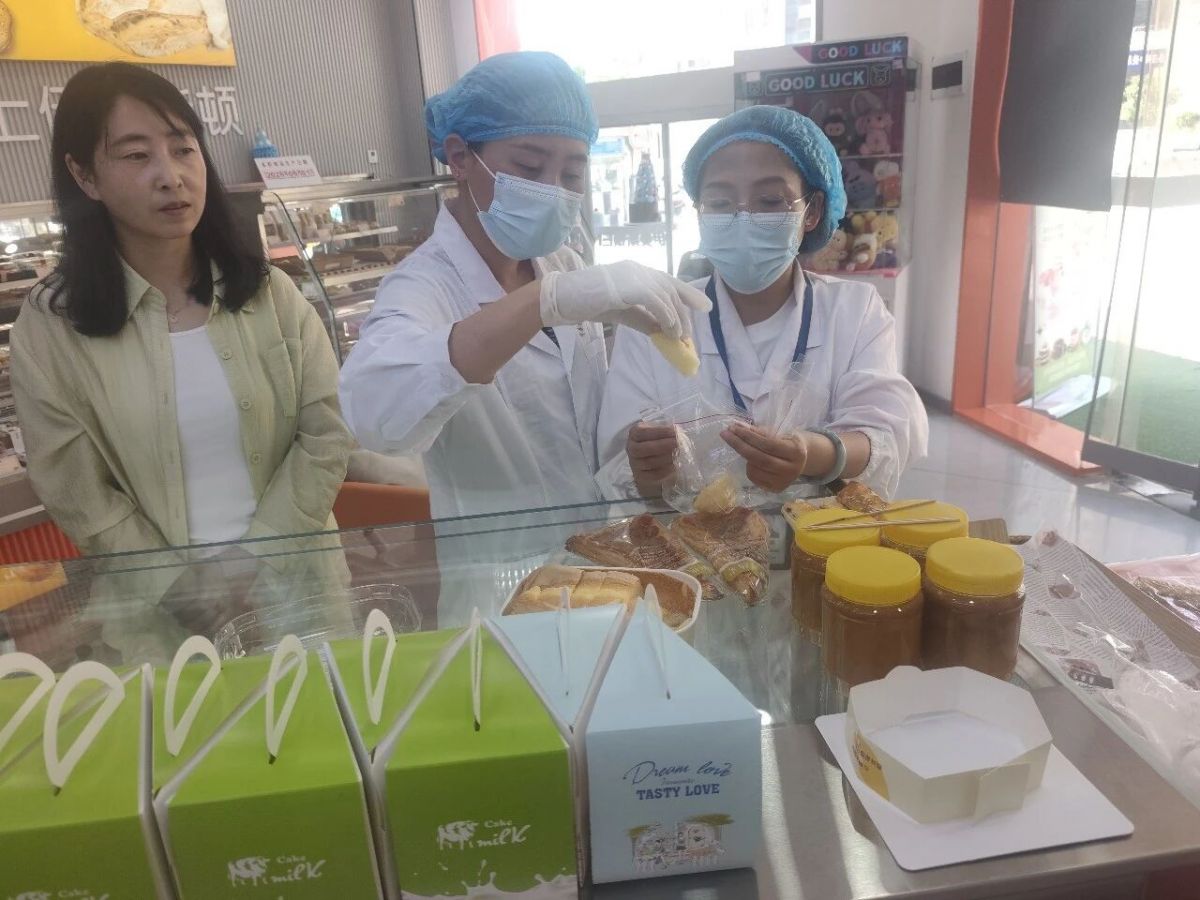 委员履职筑防线,严检护航高考季