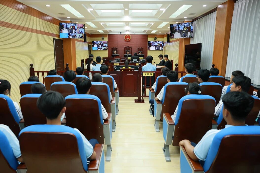 庆阳中院开展&ldquo;走进法院当法官&rdquo;模拟法庭普及行活动