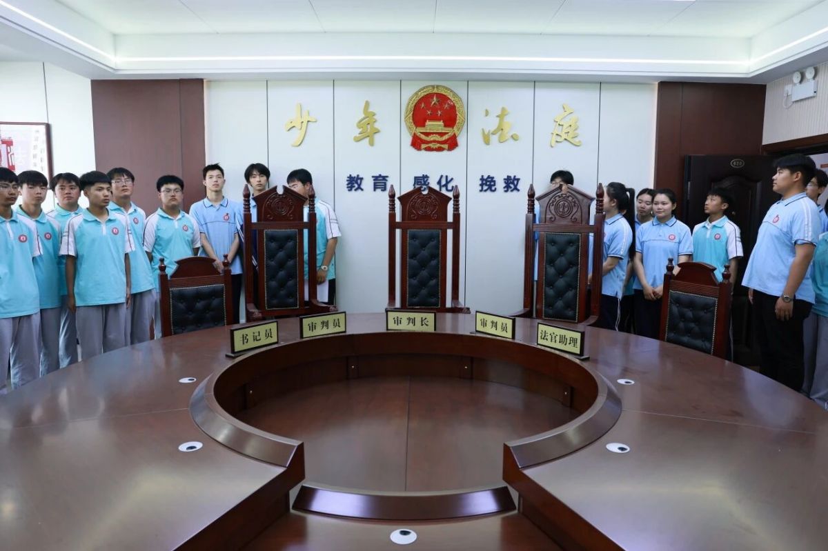 庆阳中院开展&ldquo;走进法院当法官&rdquo;模拟法庭普及行活动