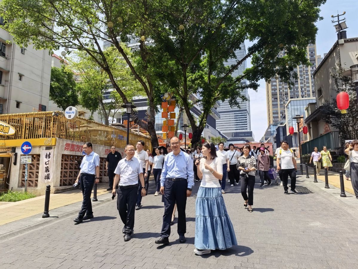庆阳市委网信办组织赴渝考察学习线上线下“双网格”改革经验做法