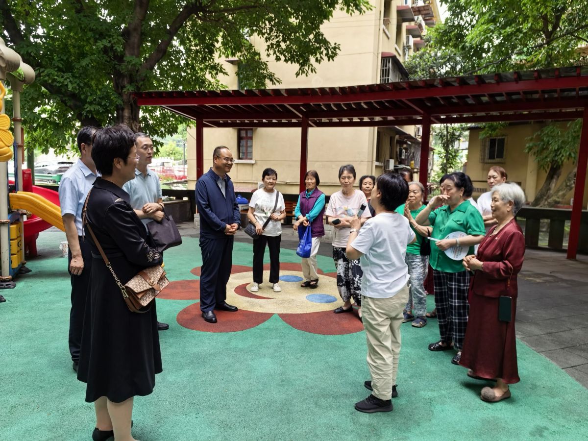 庆阳市委网信办组织赴渝考察学习线上线下“双网格”改革经验做法
