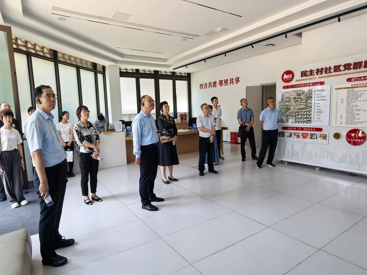 庆阳市委网信办组织赴渝考察学习线上线下“双网格”改革经验做法