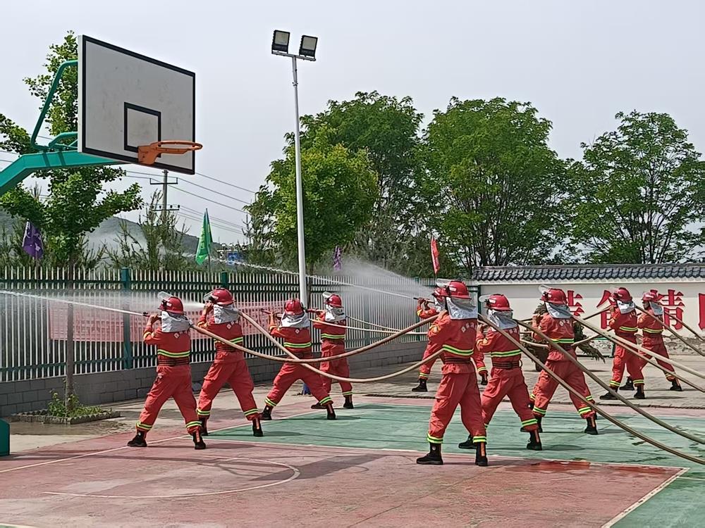 子午岭林区森林草原消防队建设现场推进会召开
