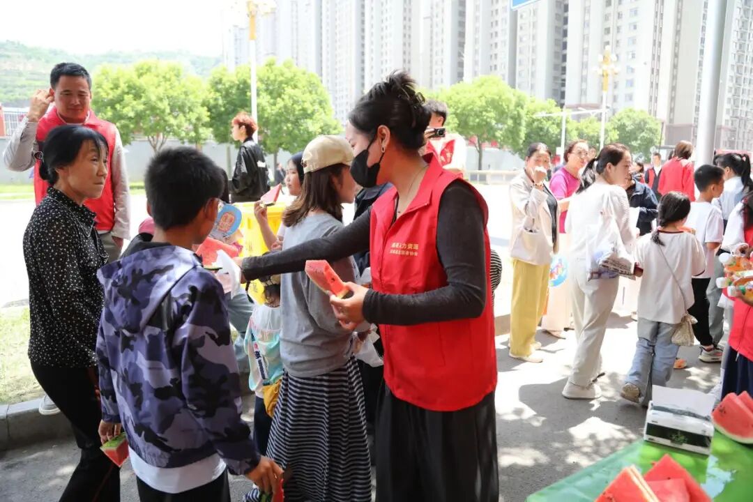 庆城县1122名考生从容奔赴2026年高考考场