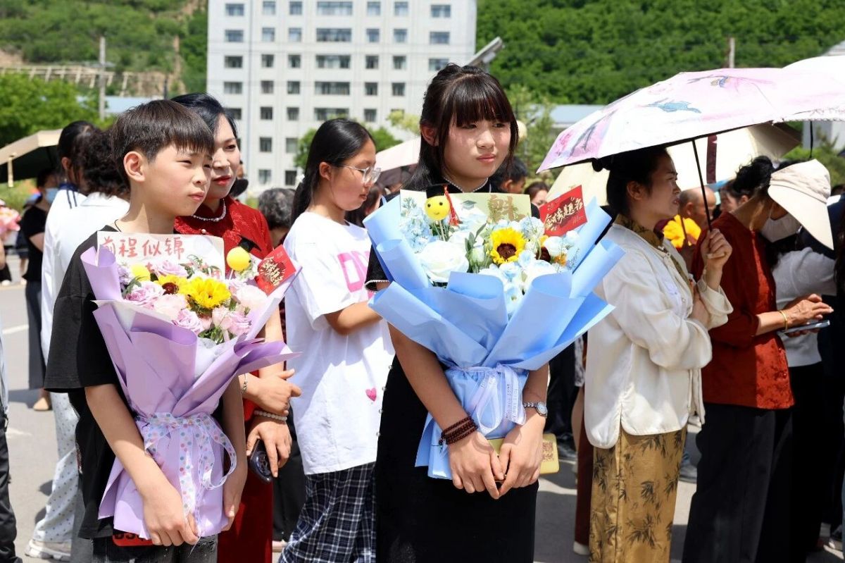 华池公安全力护航高考首日 多措并举保障学子平安赴考