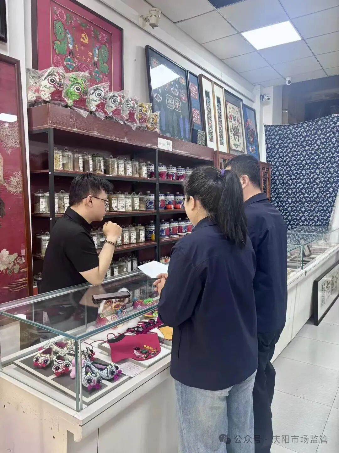 慶陽質(zhì)量檢驗檢測研究院深入香包生產(chǎn)企業(yè)開展技術(shù)幫扶活動