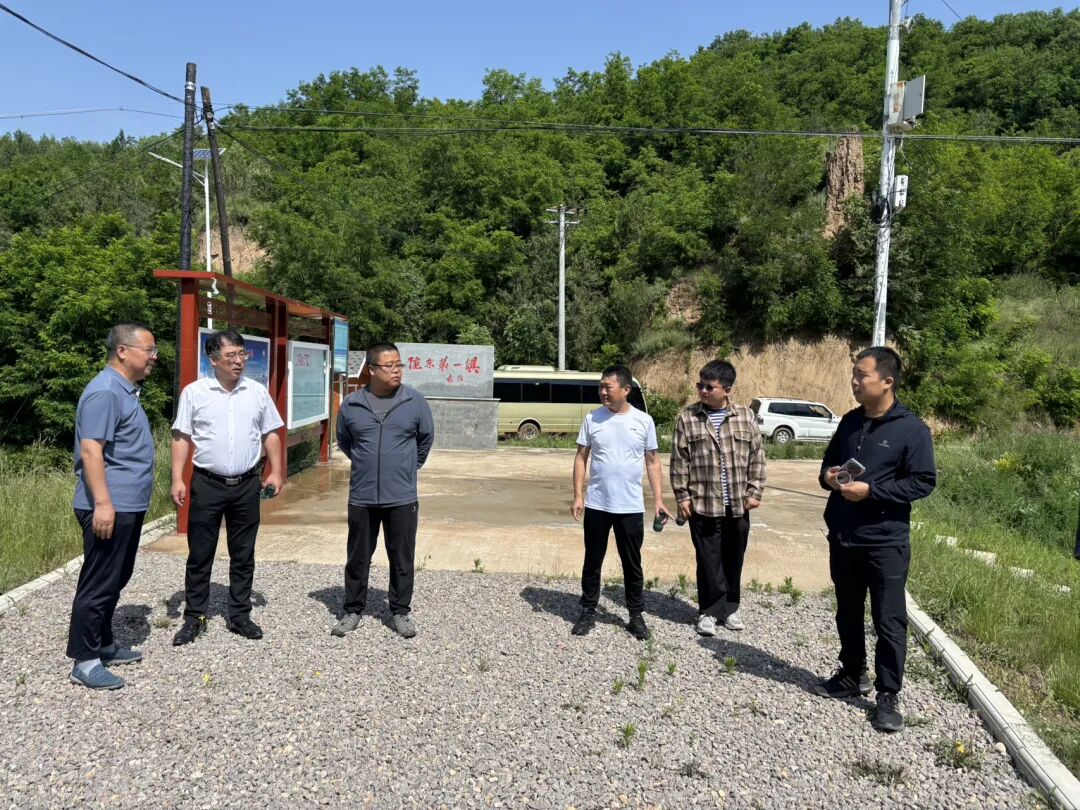 绥德治理监督局赴西峰局调研交流