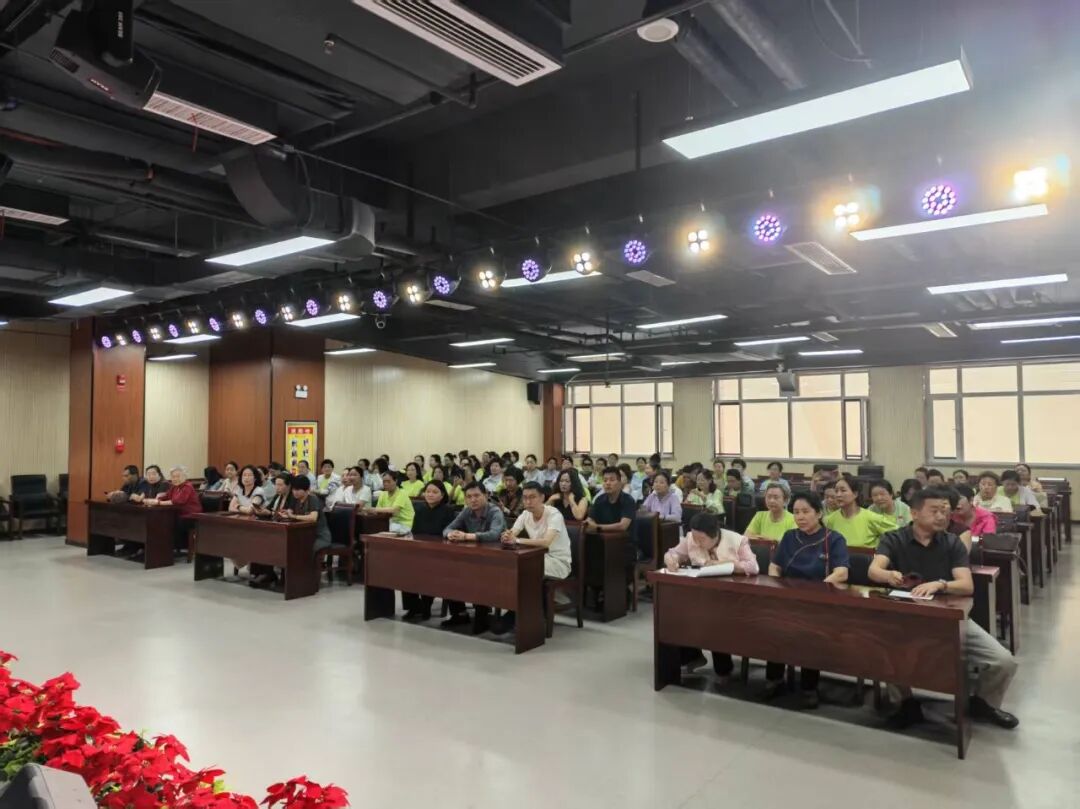 庆阳市香包民俗文化产业协会换届大会顺利召开